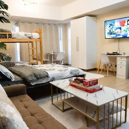A2J Luxury Venice Studio Suite Near Bgc Malls Manila Exterior photo