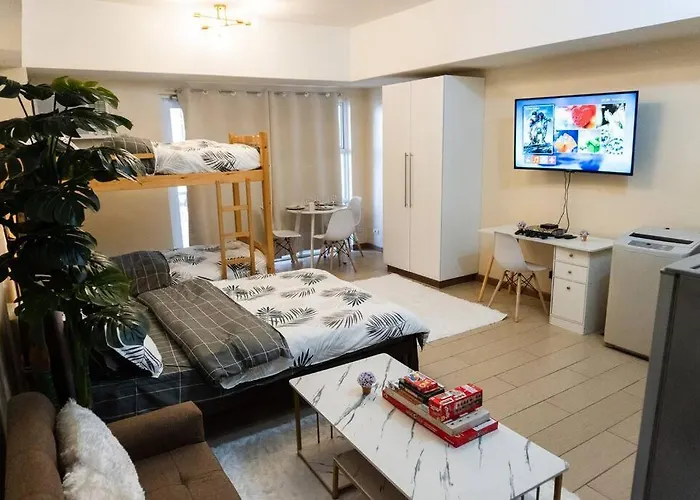 A2J Luxury Venice Studio Suite Near Bgc Malls