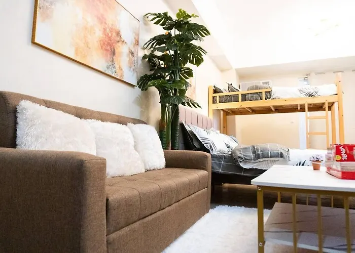 A2J Luxury Venice Studio Suite Near Bgc Malls