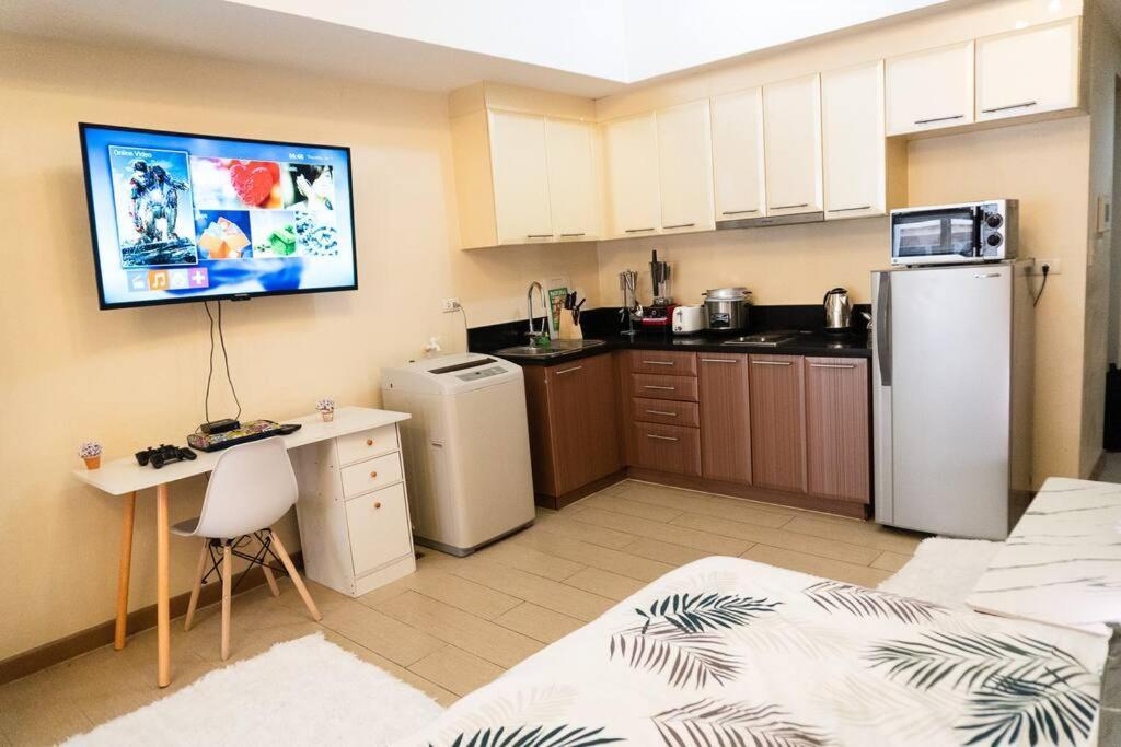 A2j Luxury Venice Near Bgc Malls *