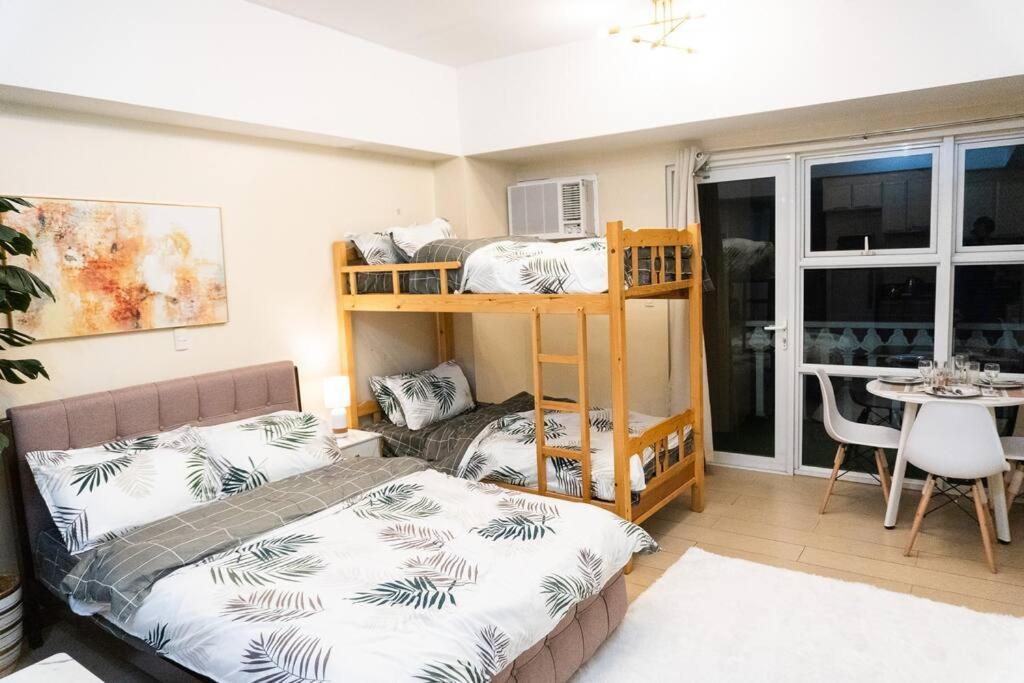 A2j Luxury Venice Near Bgc Malls Manila