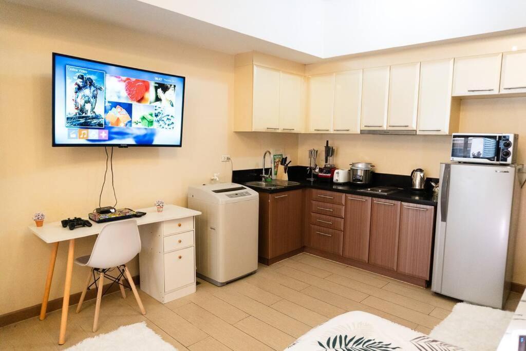 A2j Luxury Venice Near Bgc Malls Manila