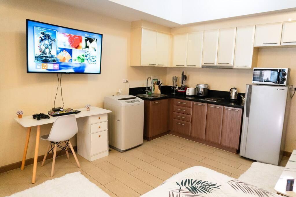 A2j Luxury Venice Near Bgc Malls Manila
