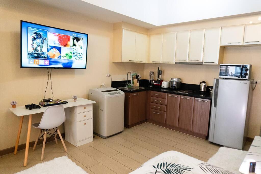 A2j Luxury Venice Near Bgc Malls Manila