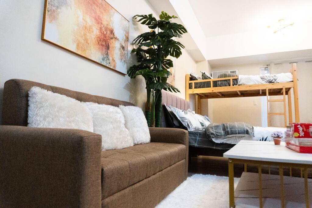 A2j Luxury Venice Near Bgc Malls * Manila
