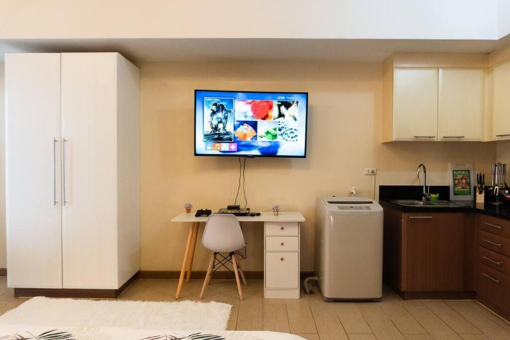 Apartment A2j Luxury Venice Near Bgc Malls